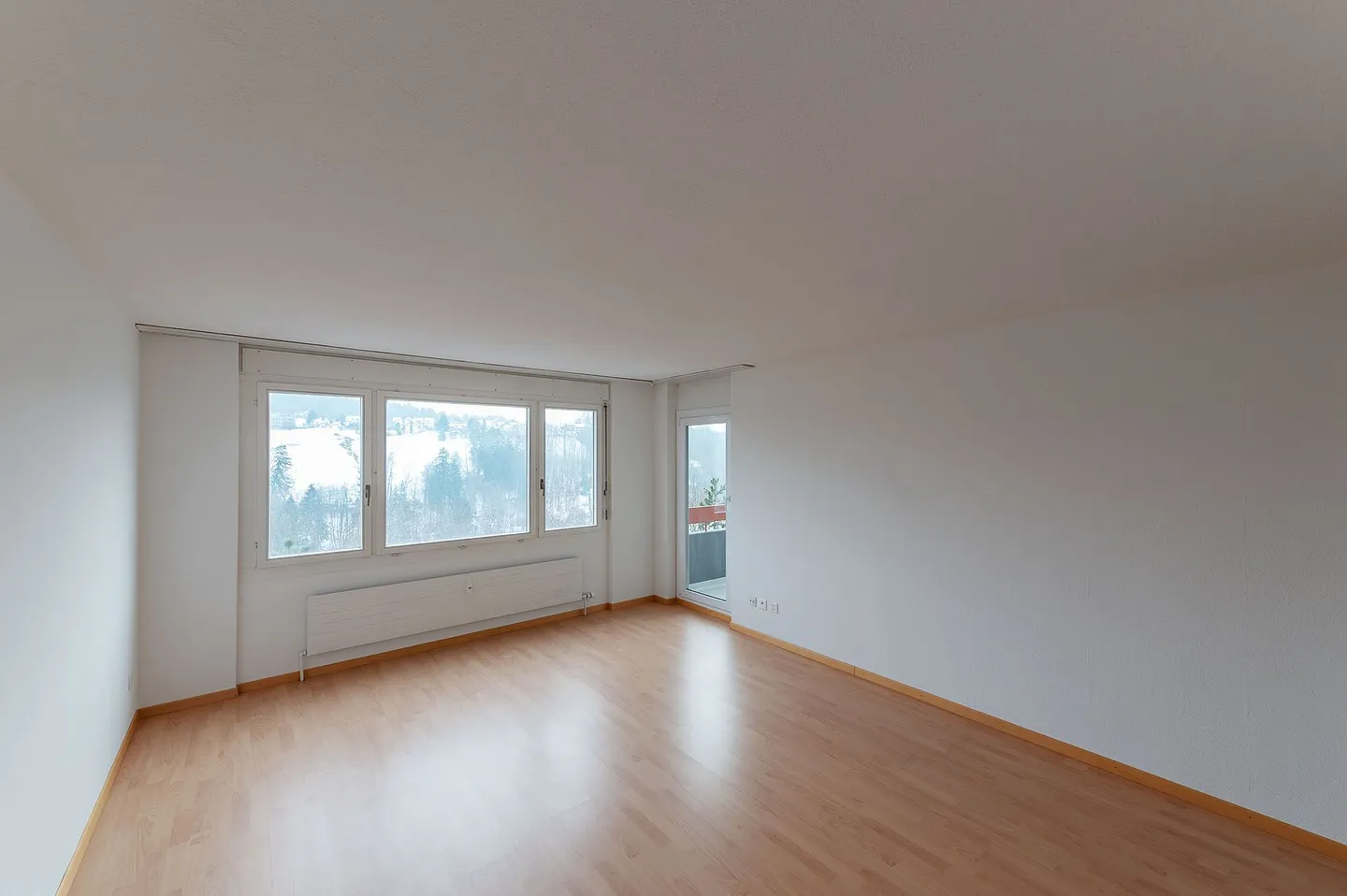 Appartamento di 2,5 locali attraente con arredamento moderno - Foto 2 di 5