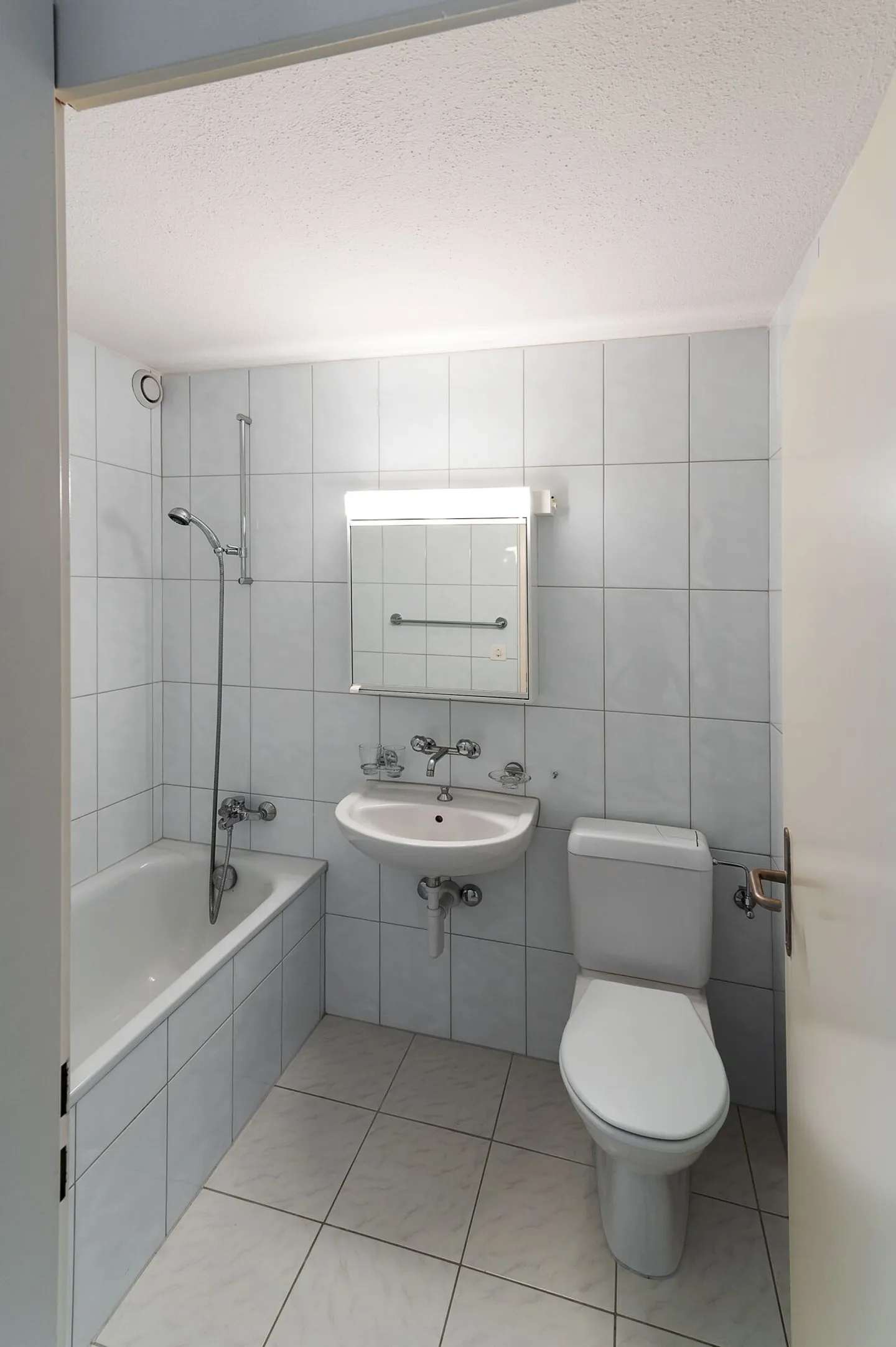 Appartamento di 2,5 locali attraente con arredamento moderno - Foto 5 di 5