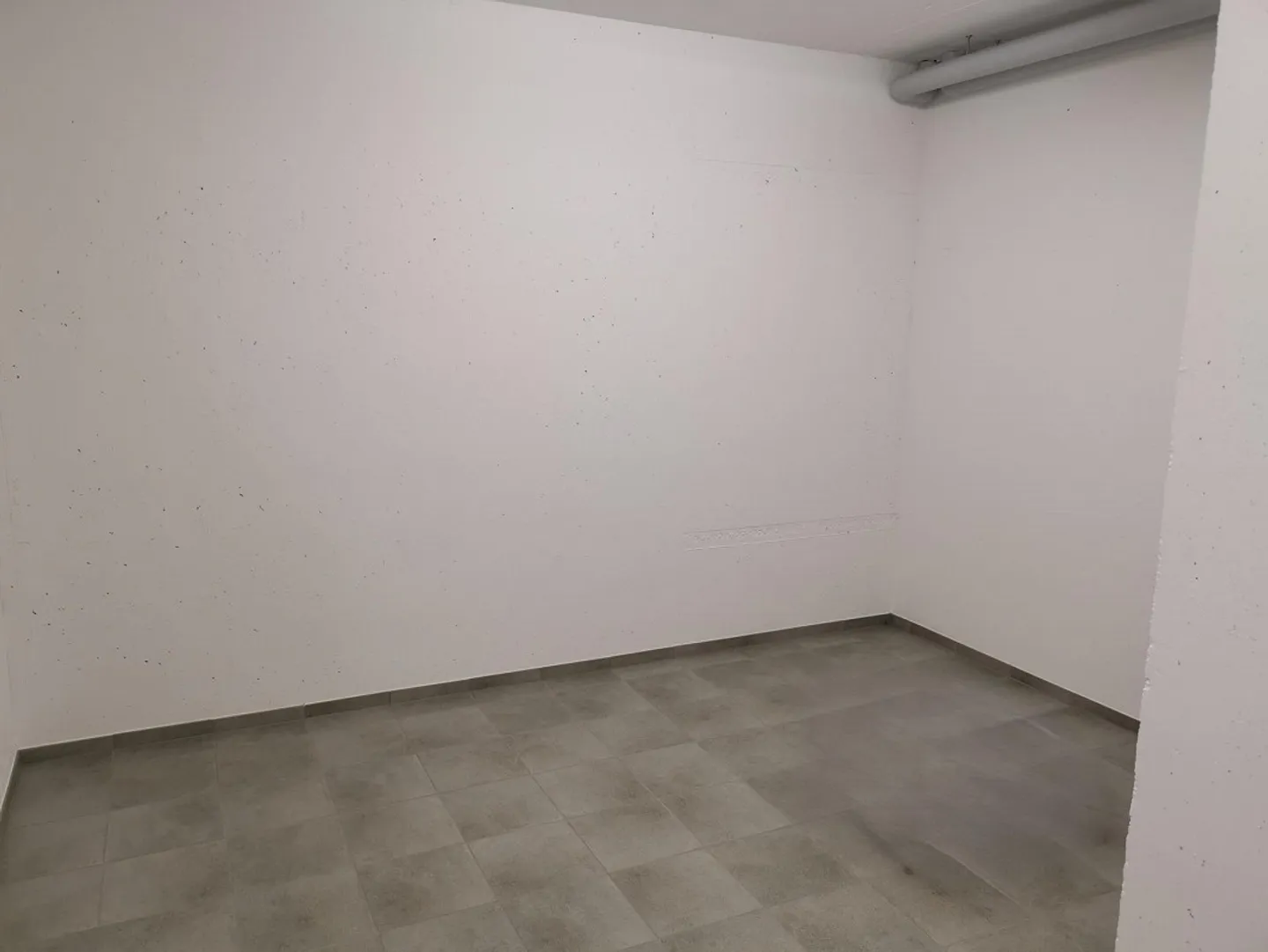 Craft room for rent in Zurich-Seebach - Photo 2 of 4