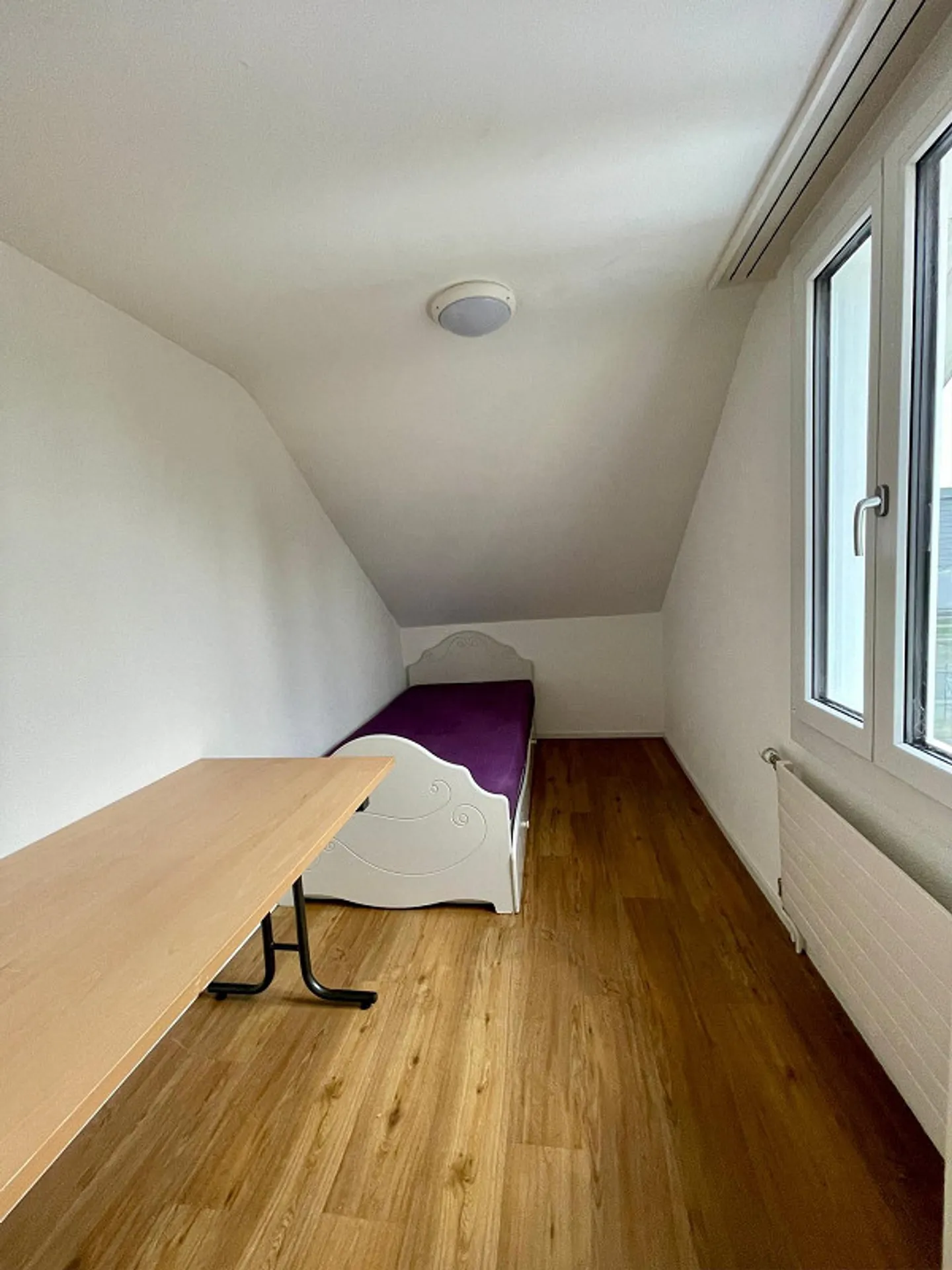 Cozy Single Room in Central Location - Photo 2 of 13