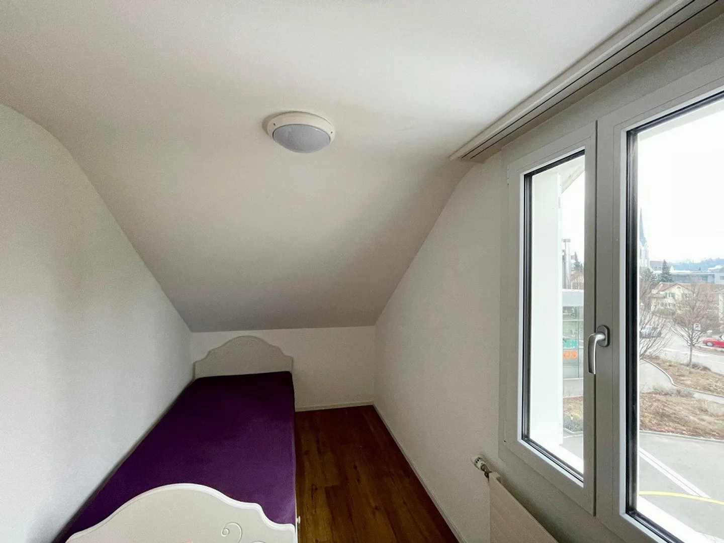 Cozy Single Room in Central Location - Photo 3 of 13