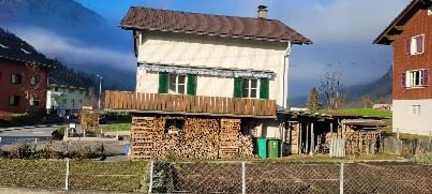 Charmantes Einfamilienhaus mit Garten - Foto 2 von 13