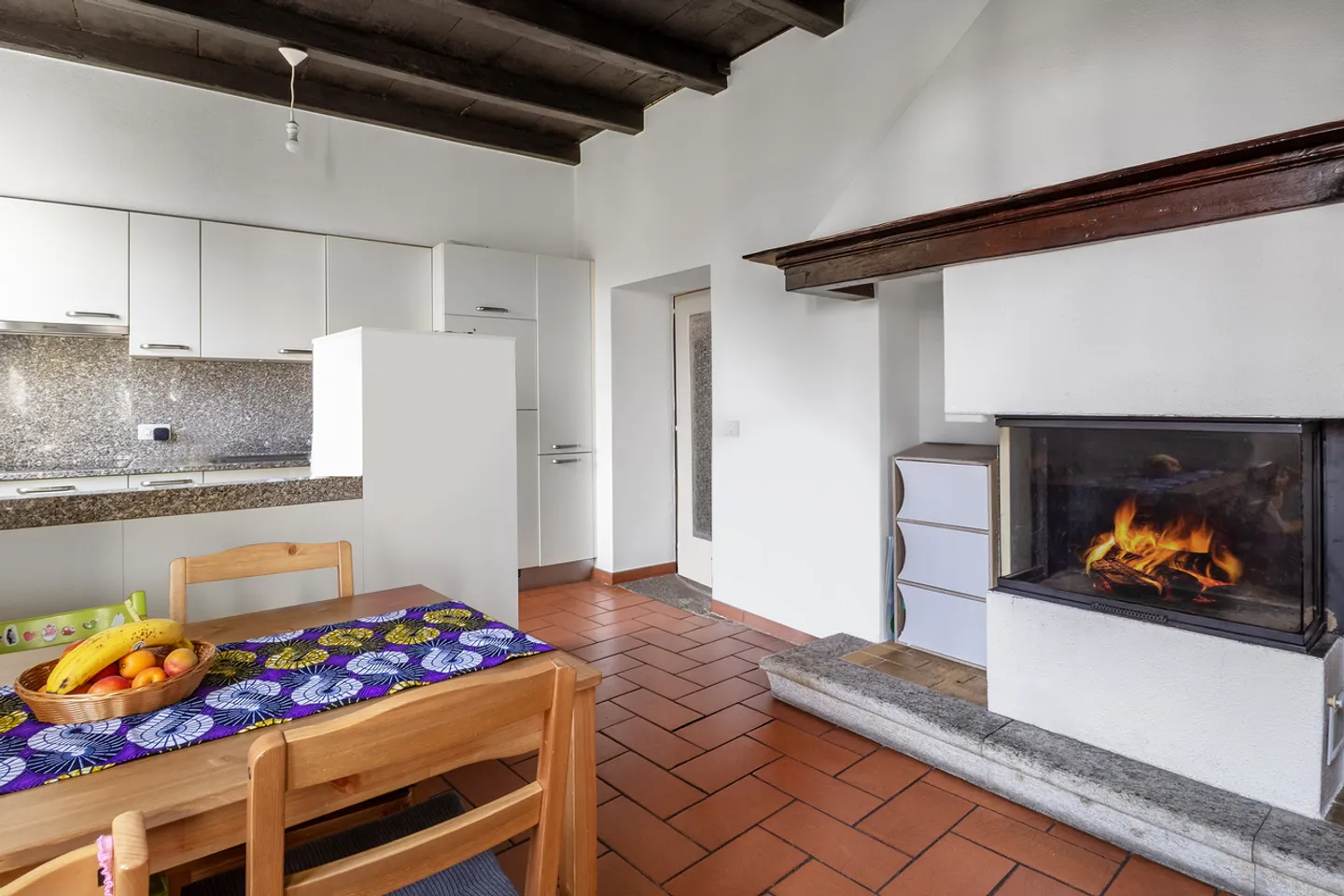 Propriété polyvalente avec jardin, rustique et vue panoramique - Photo 3 sur 11