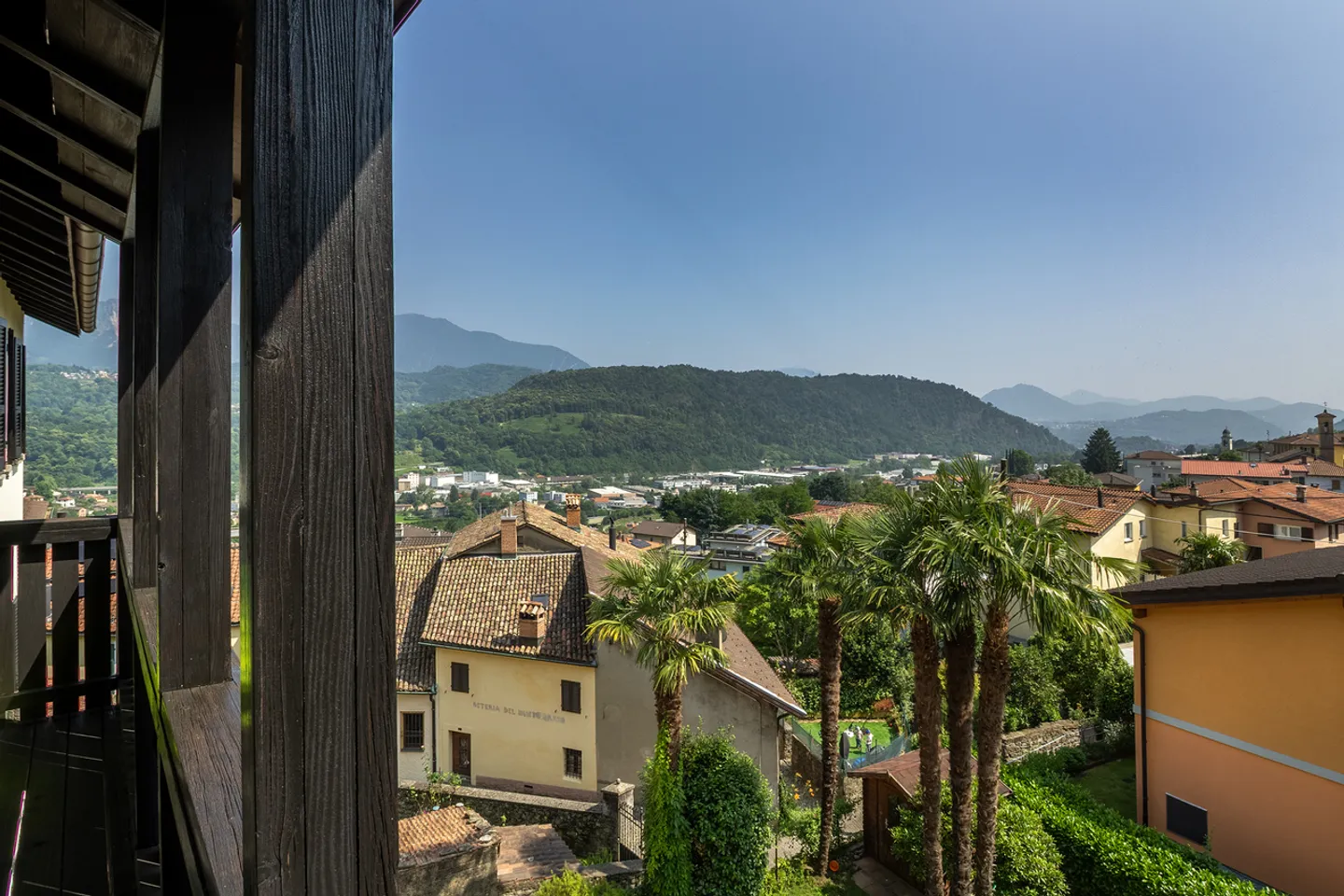 Propriété polyvalente avec jardin, rustique et vue panoramique - Photo 7 sur 11