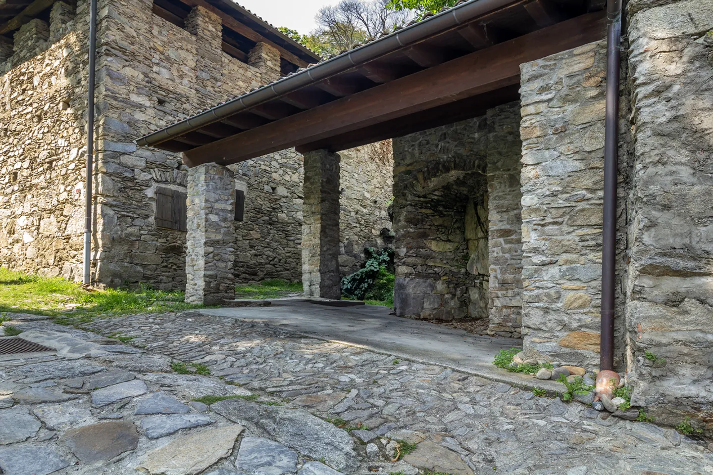 Propriété polyvalente avec jardin, rustique et vue panoramique - Photo 9 sur 11