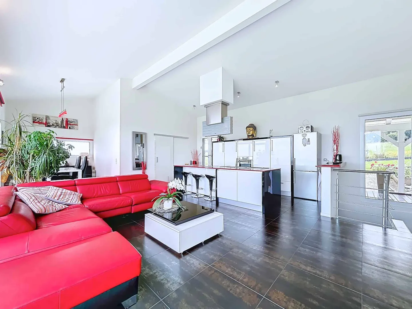 Detached house with exceptional view - Photo 2 of 13