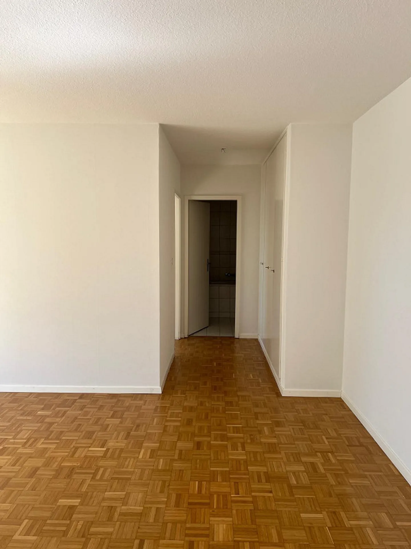 2.5 Room Apartment near Werdinsel - limited until March 2027 - Photo 2 of 9