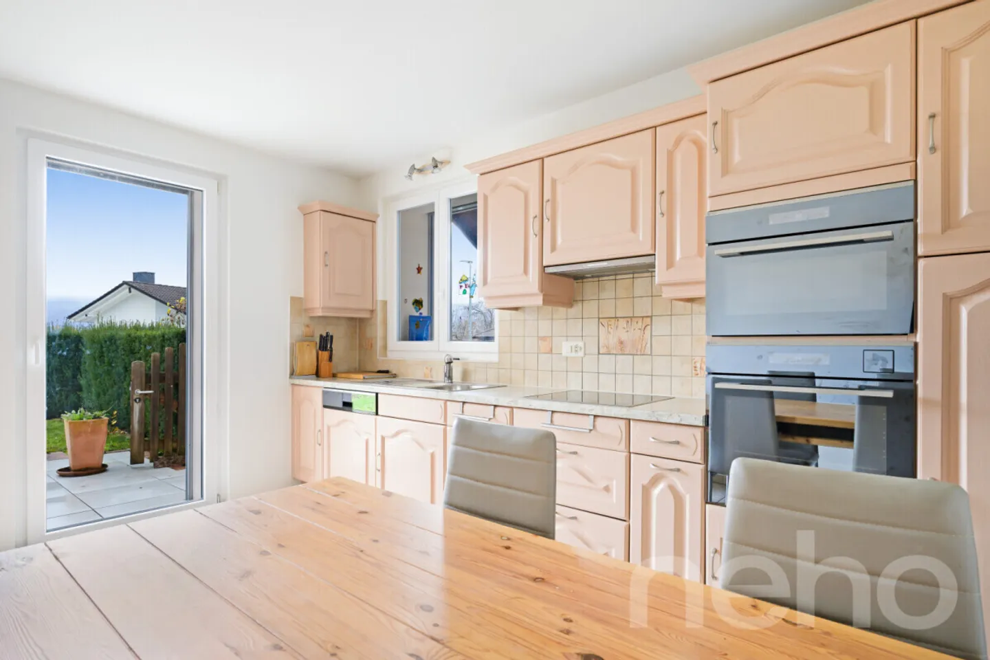 Stunning individual villa in Yverdon - Photo 9 of 12