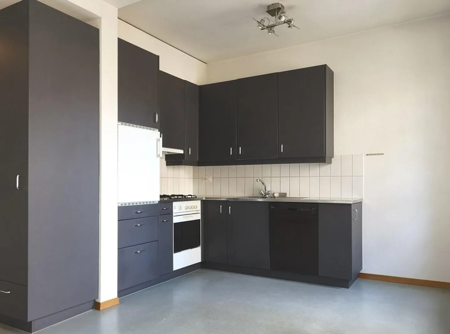 moderne 2.5-Zimmerwohnung an zentraler Lage - Foto 1 von 6