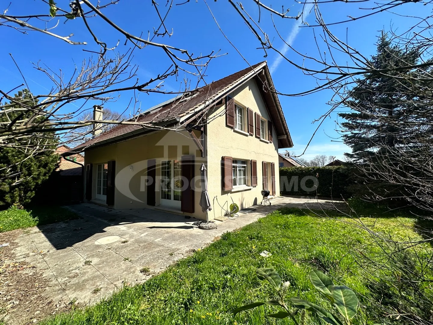 Incantevole villa indipendente a Corcelles-le-Jorat - Foto 2 di 17