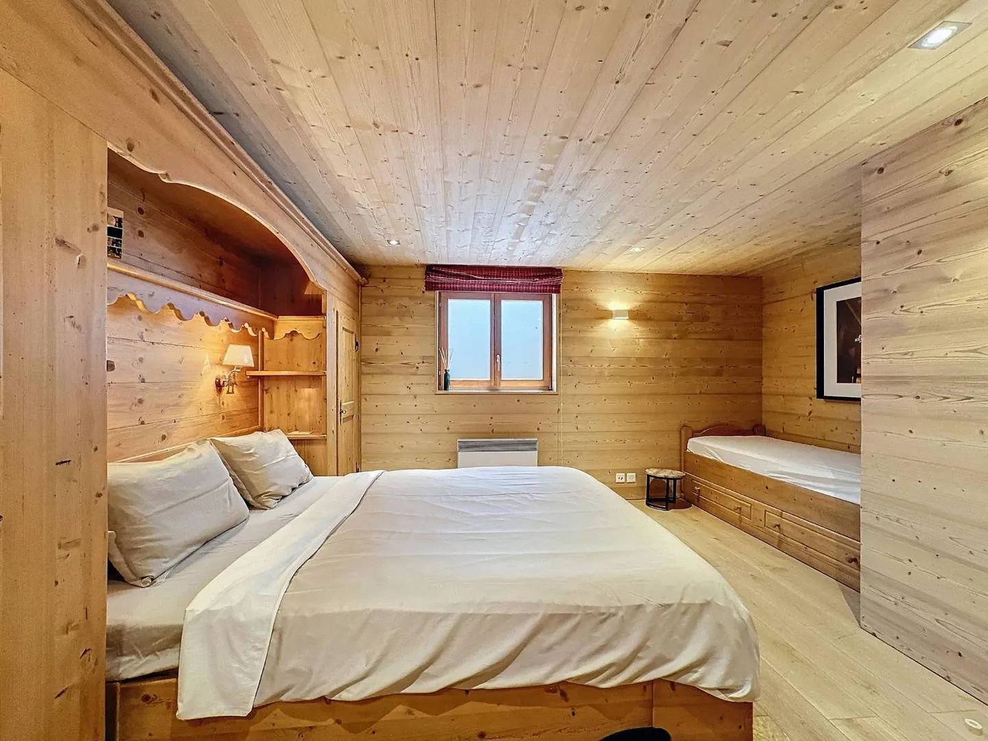 EXCLUSIVITY - Magnificent chalet with panoramic views of the Rhône valley and the Alps - Photo 8 of 8
