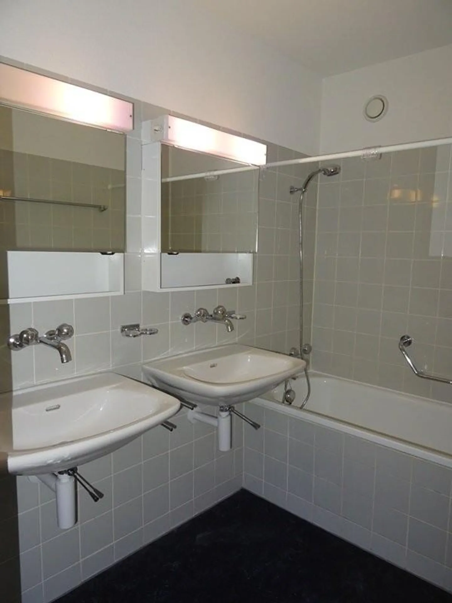 Sonnige Wohnung in kinderfreundlicher Umgebung - Foto 3 von 7