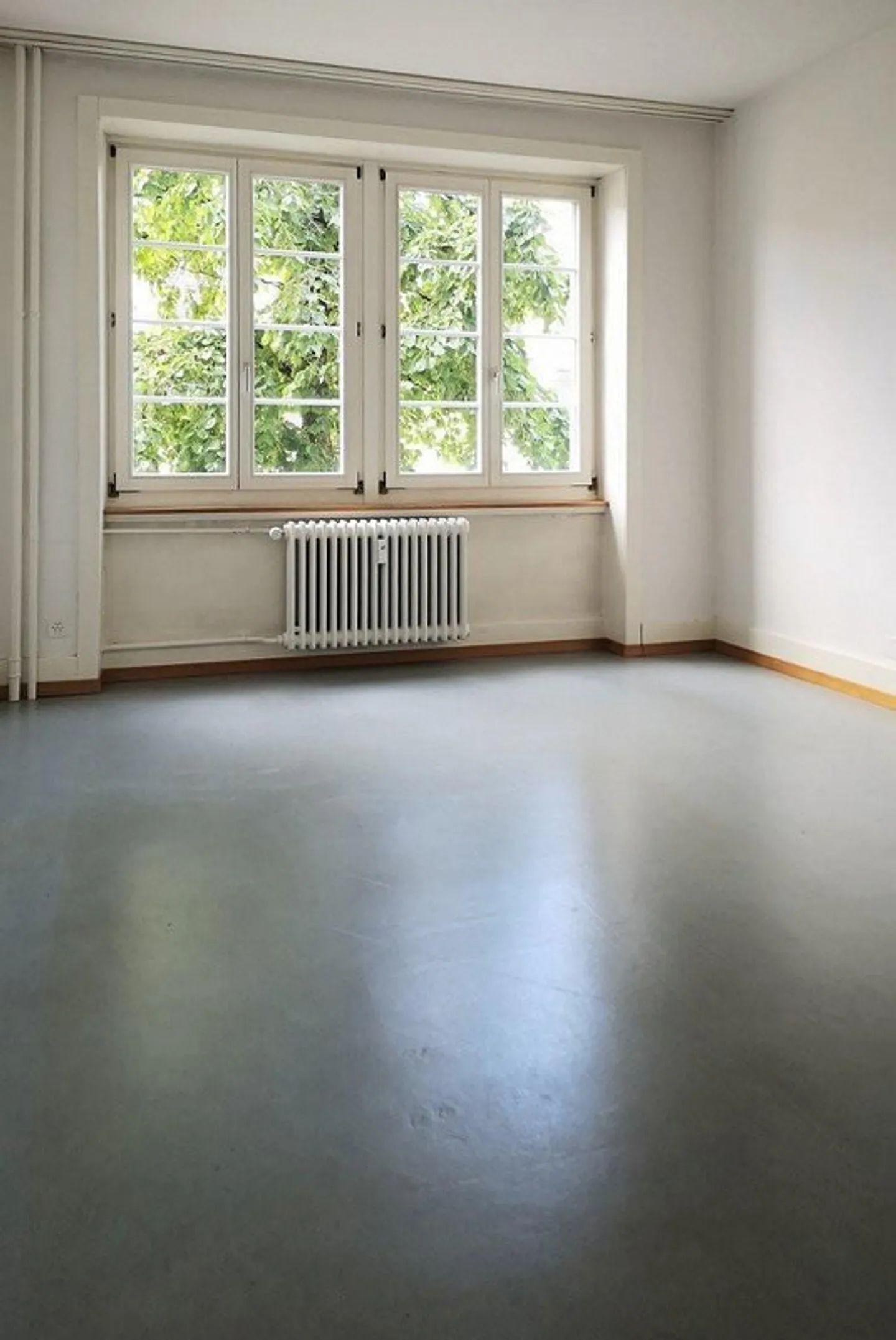 moderne 2.5-Zimmerwohnung an zentraler Lage - Foto 2 von 6