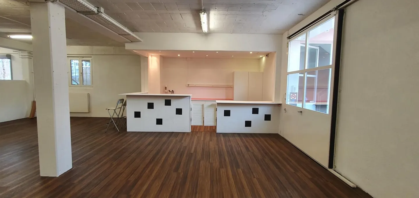 Spazio commerciale / Negozio / Studio / Officina / 3 min dalla stazione - Foto 1 di 6