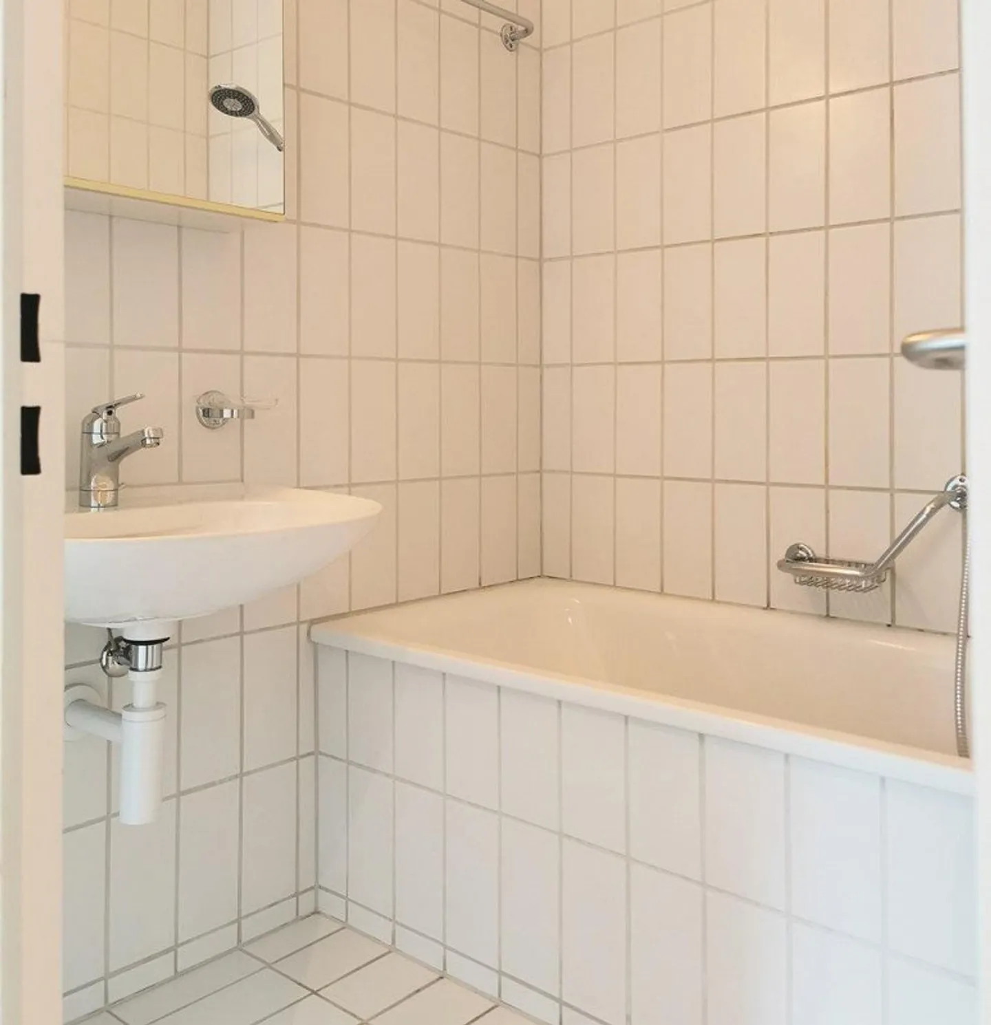 moderne 2.5-Zimmerwohnung an zentraler Lage - Foto 4 von 6