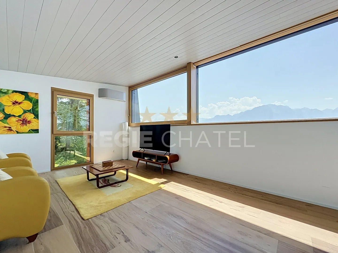 Renoviertes Chalet mit Seeblick - Foto 10 von 14
