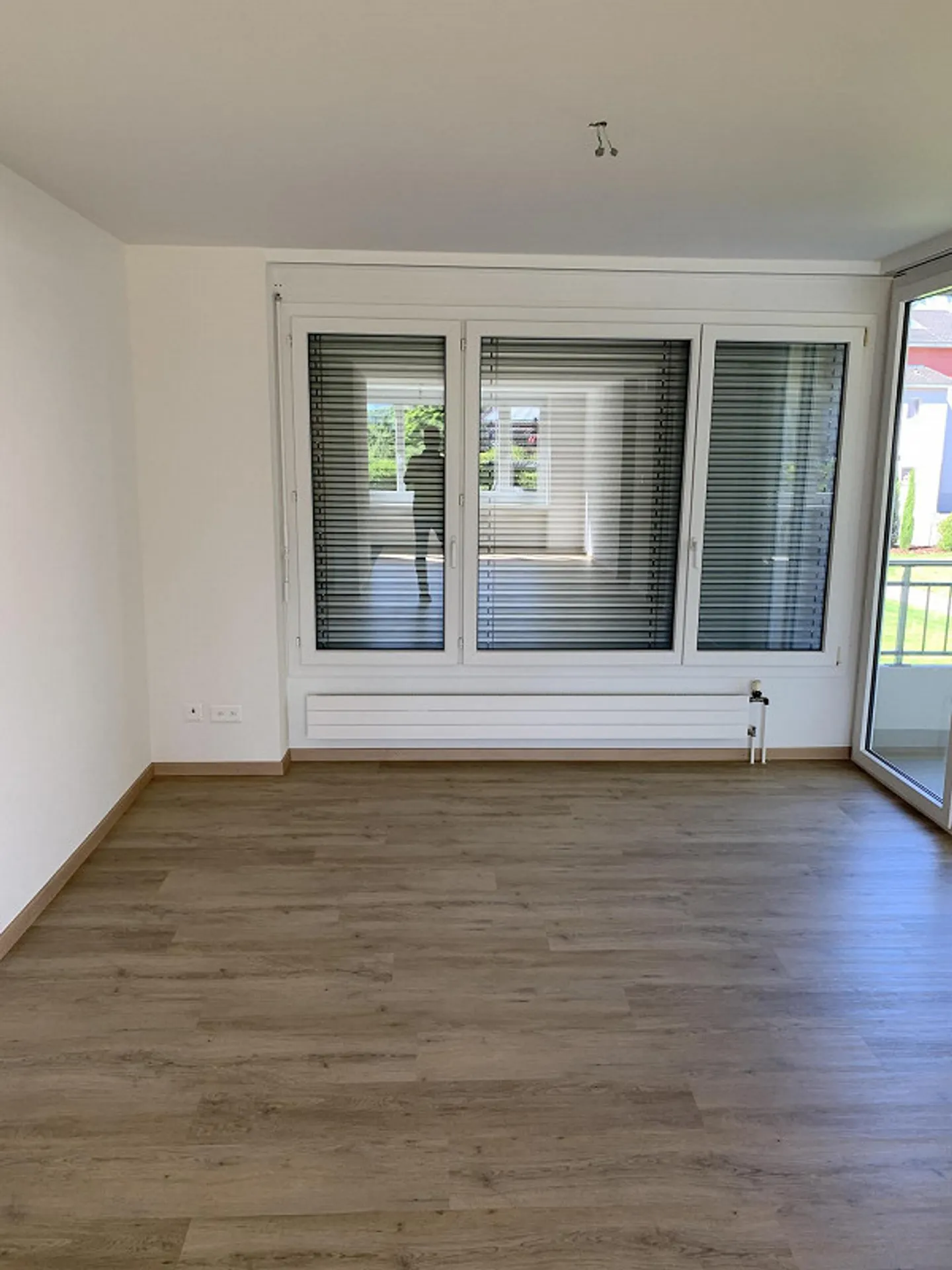 Sonnige 3.5 Zimmer Wohnung - Foto 2 von 12