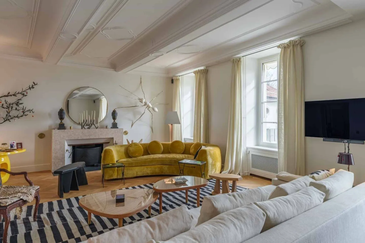 Luxury Property – Luxury Apartment - Breathtaking View - Photo 3 of 11