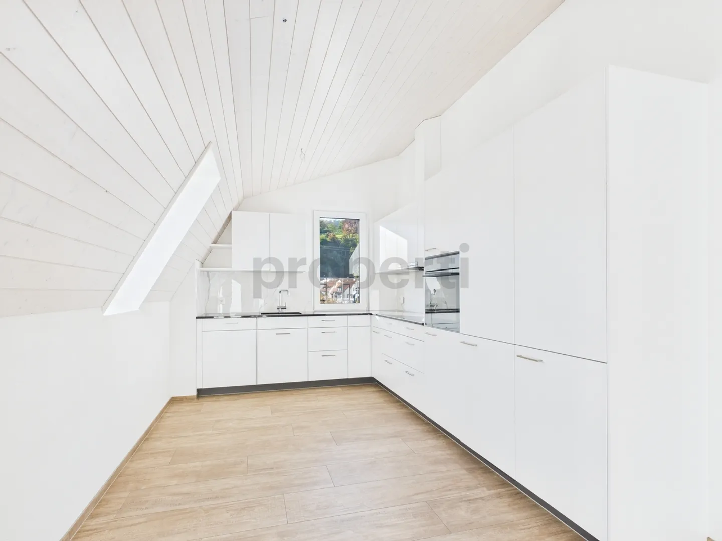 Appartement moderne de 3,5 pièces à Tenniken - Photo 2 sur 11