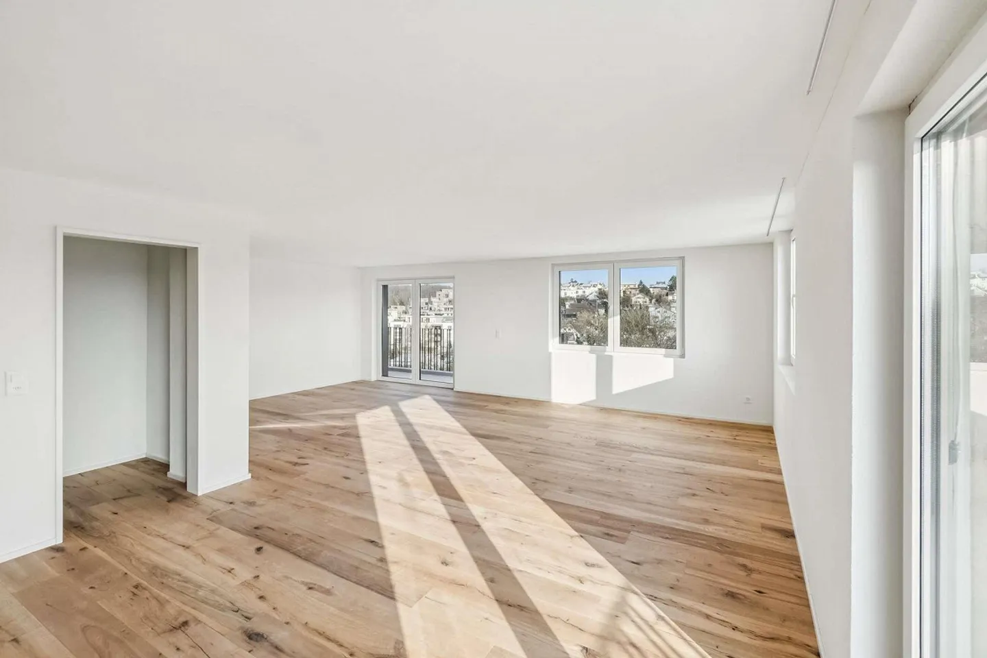 Schlossstrasse - Quality of living with character. - Photo 4 of 10