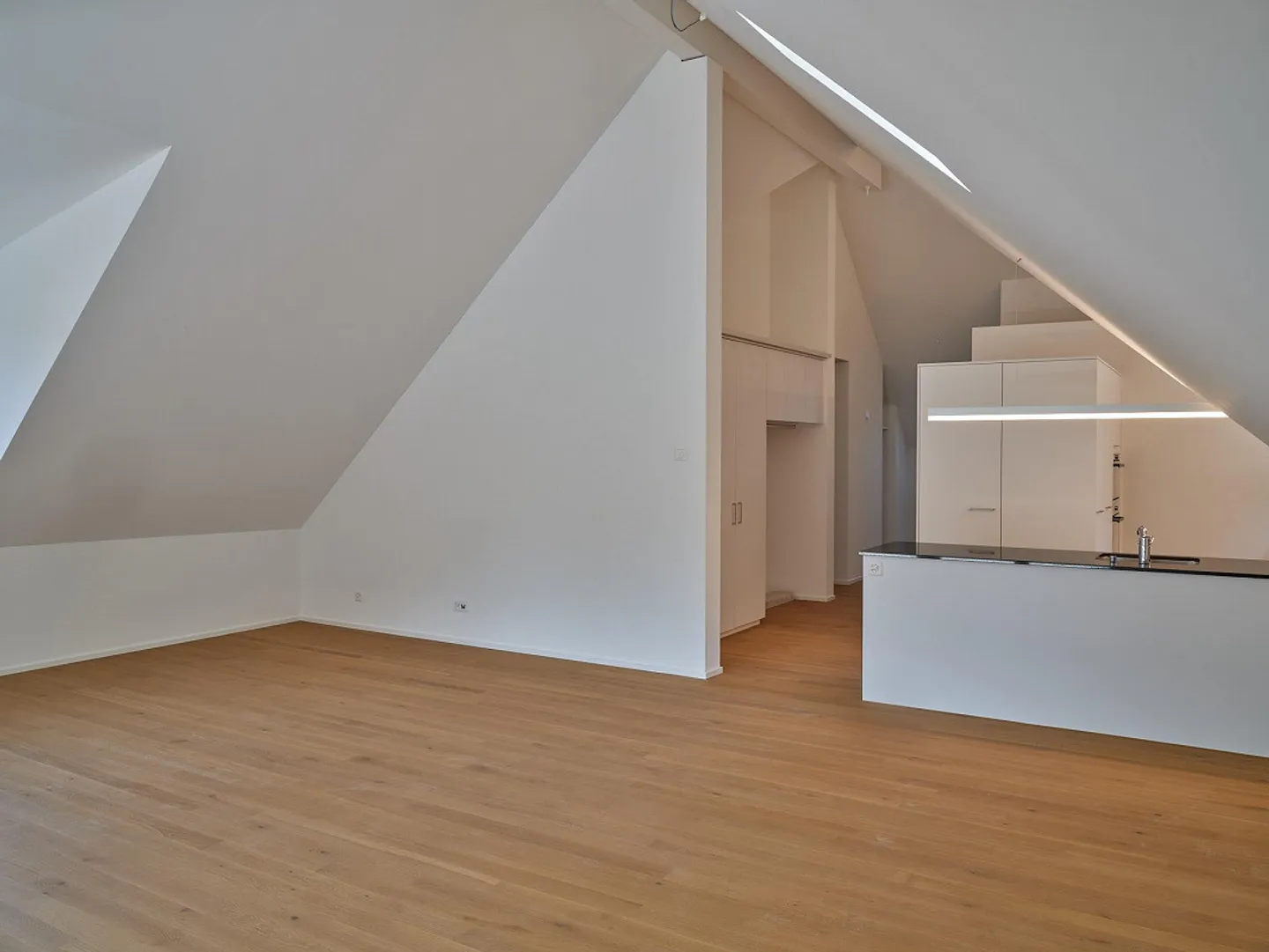 Attico esclusivo con fascino e vista panoramica - Foto 2 di 13