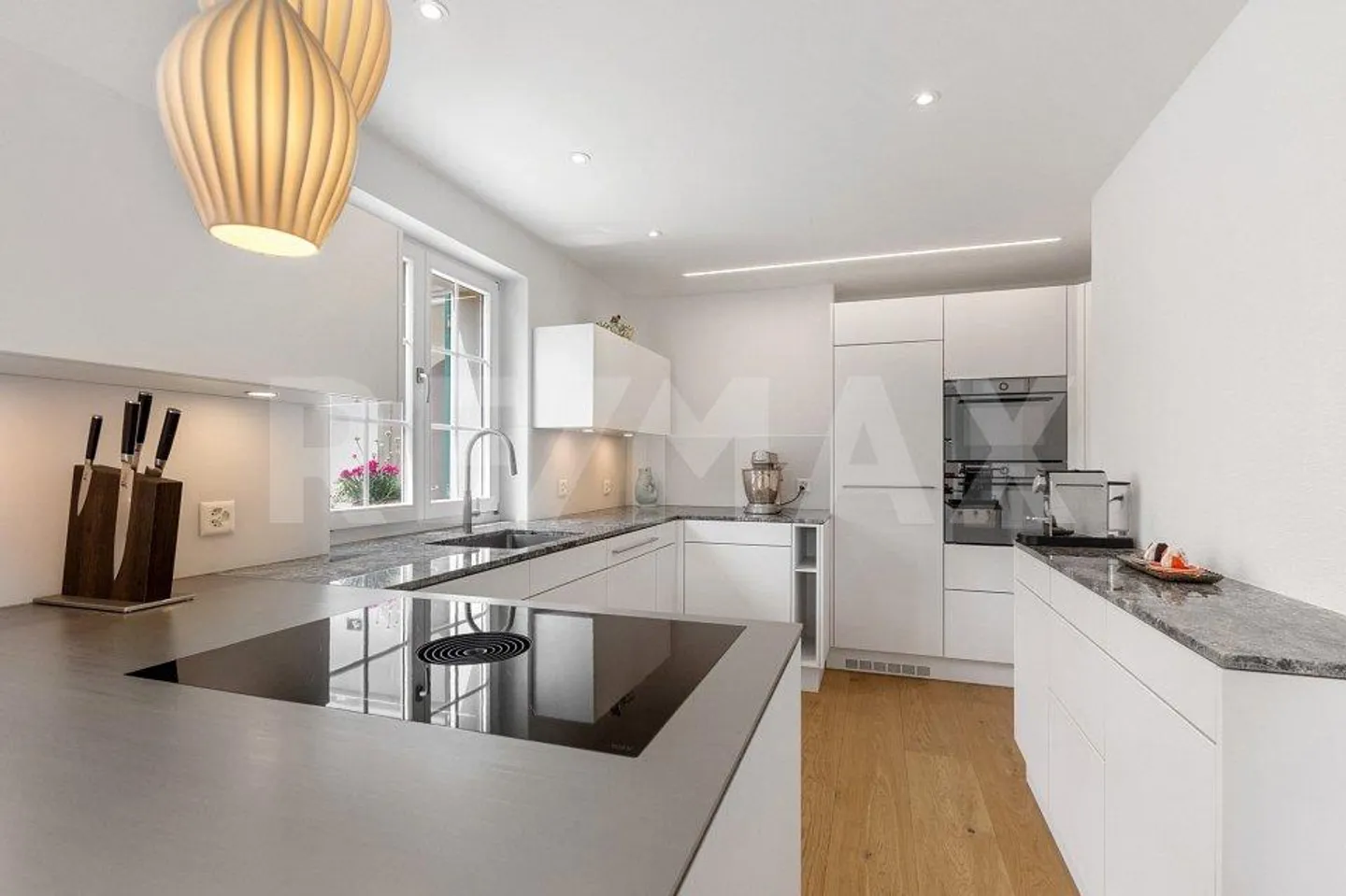 Affascinante casa di campagna con un elegante ampliamento in una zona residenziale tranquilla - Foto 8 di 13