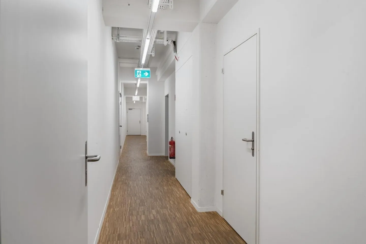 Espaces commerciaux et de stockage attrayants à louer à Trimbach - Photo 12 sur 12