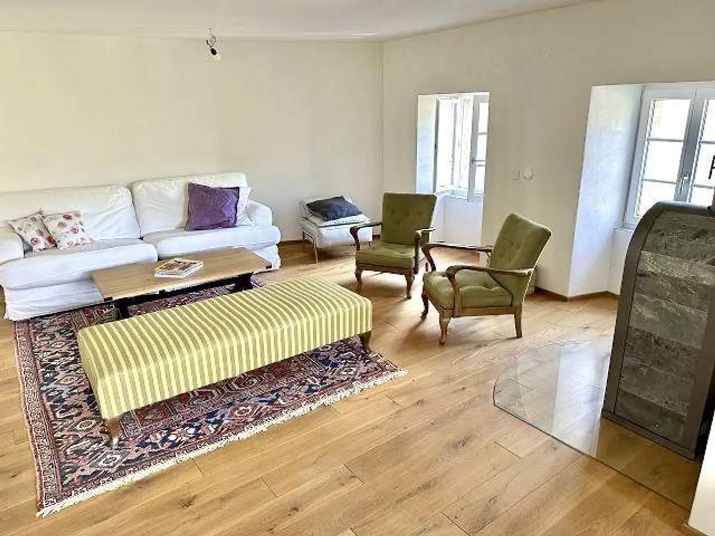 Casa ticinese di lusso di 4 1/2 locali con giardino, molto soleggiata e tranquilla, bella vista - Foto 2 di 33
