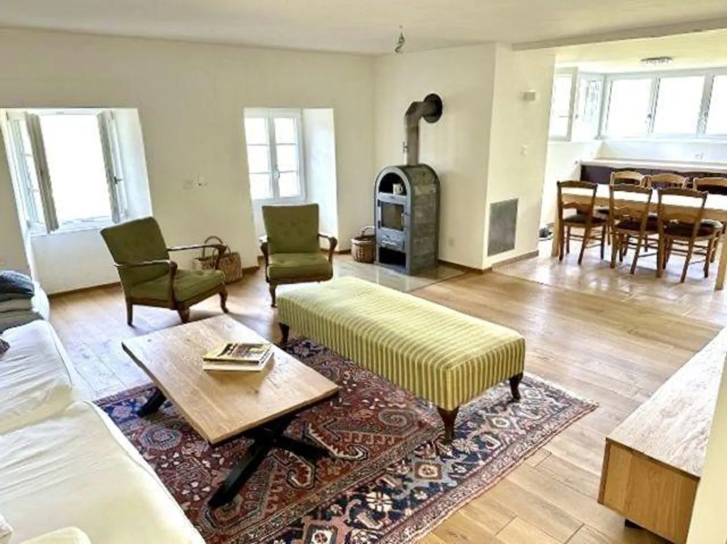 Casa ticinese di lusso di 4 1/2 locali con giardino, molto soleggiata e tranquilla, bella vista - Foto 3 di 33