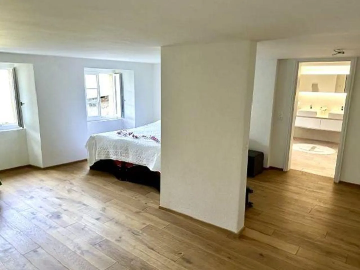 Casa ticinese di lusso di 4 1/2 locali con giardino, molto soleggiata e tranquilla, bella vista - Foto 8 di 33