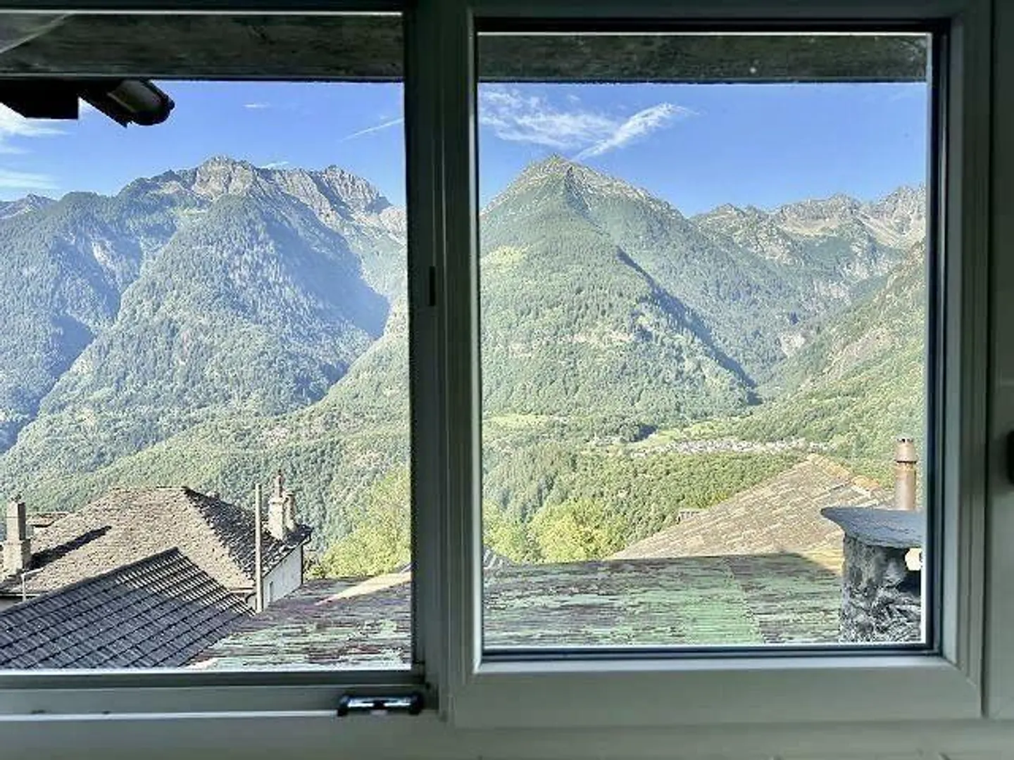 Casa ticinese di lusso di 4 1/2 locali con giardino, molto soleggiata e tranquilla, bella vista - Foto 27 di 33