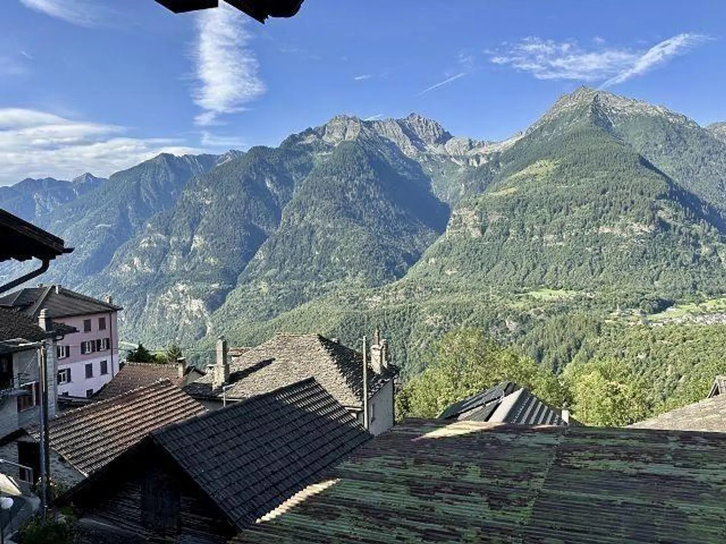 Casa ticinese di lusso di 4 1/2 locali con giardino, molto soleggiata e tranquilla, bella vista - Foto 29 di 33