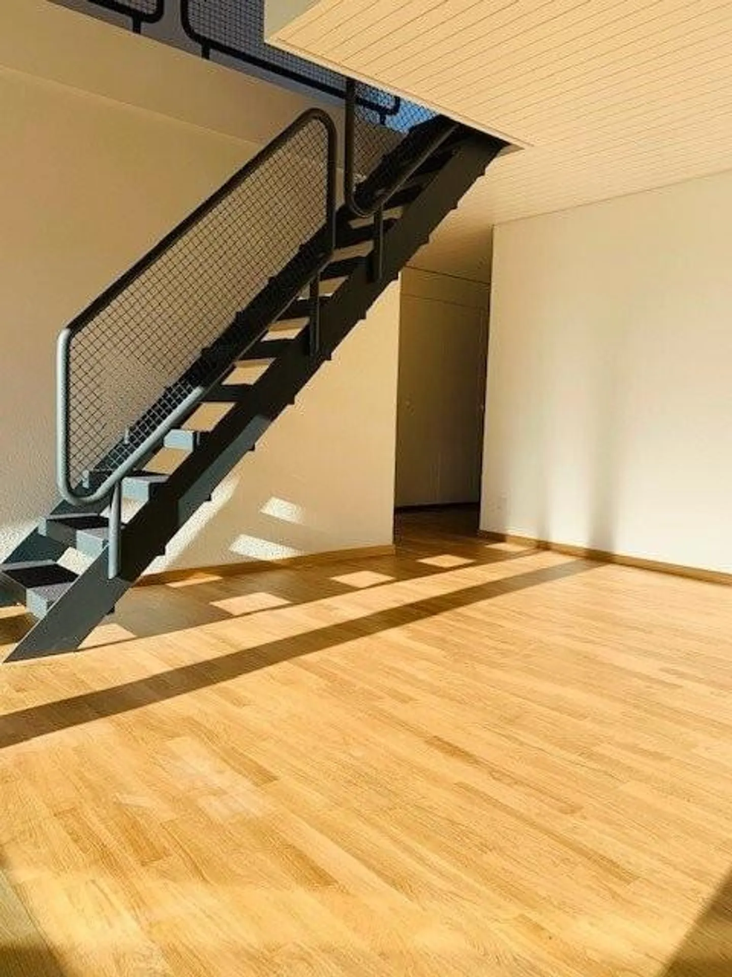 Appartamento duplex cerca inquilini! - Foto 4 di 10
