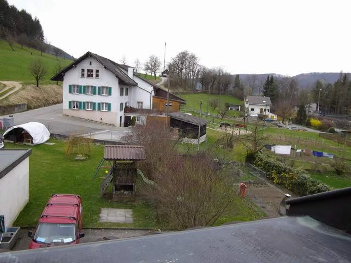 geräumige, gutisolierte  51/2-Zimmer-Wohnung, ohne Balkon - Foto 3 von 15