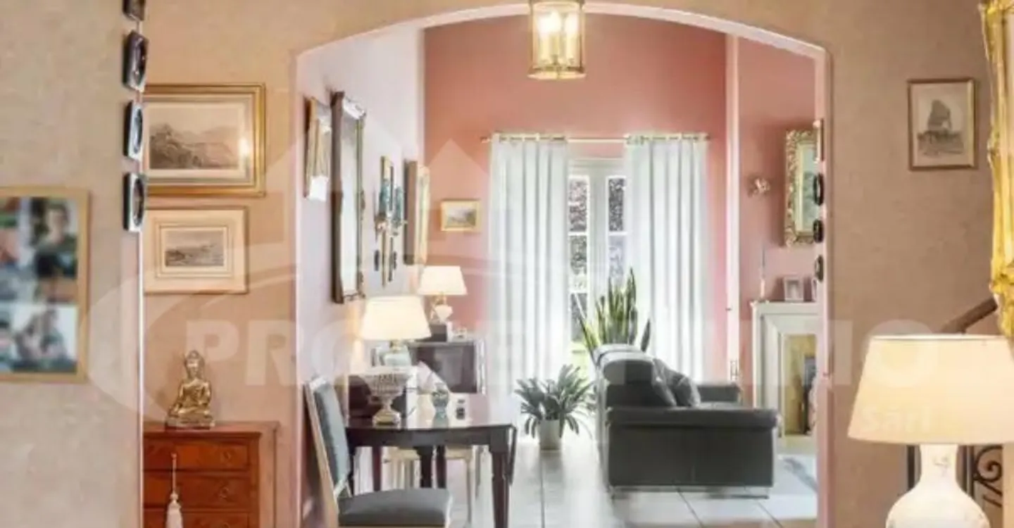 Atemberaubende Villa mit Talblick - Foto 8 von 11