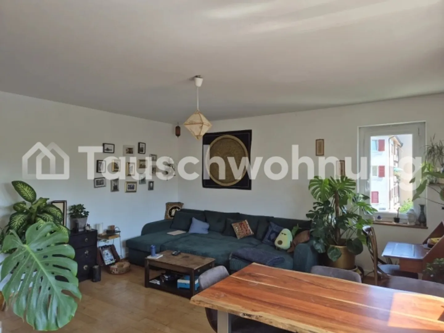 Appartement 3,5 pièces dans le quartier 3, ancien bâtiment lumineux - Photo 2 sur 13