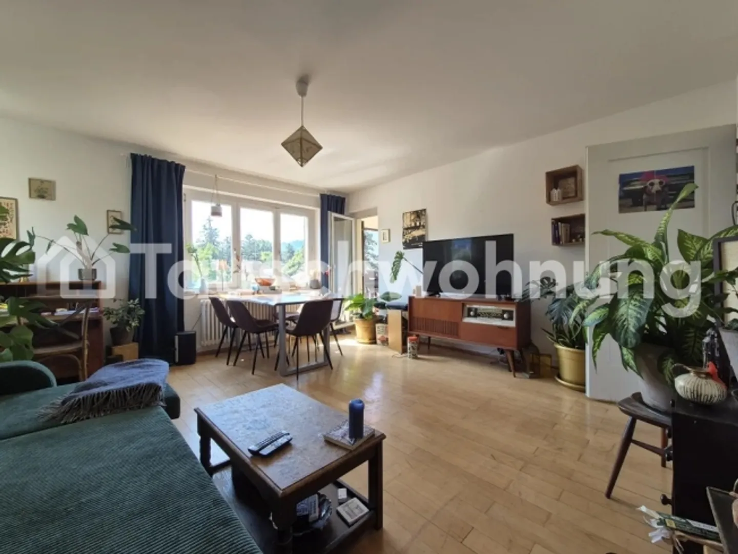 Appartement 3,5 pièces dans le quartier 3, ancien bâtiment lumineux - Photo 3 sur 13