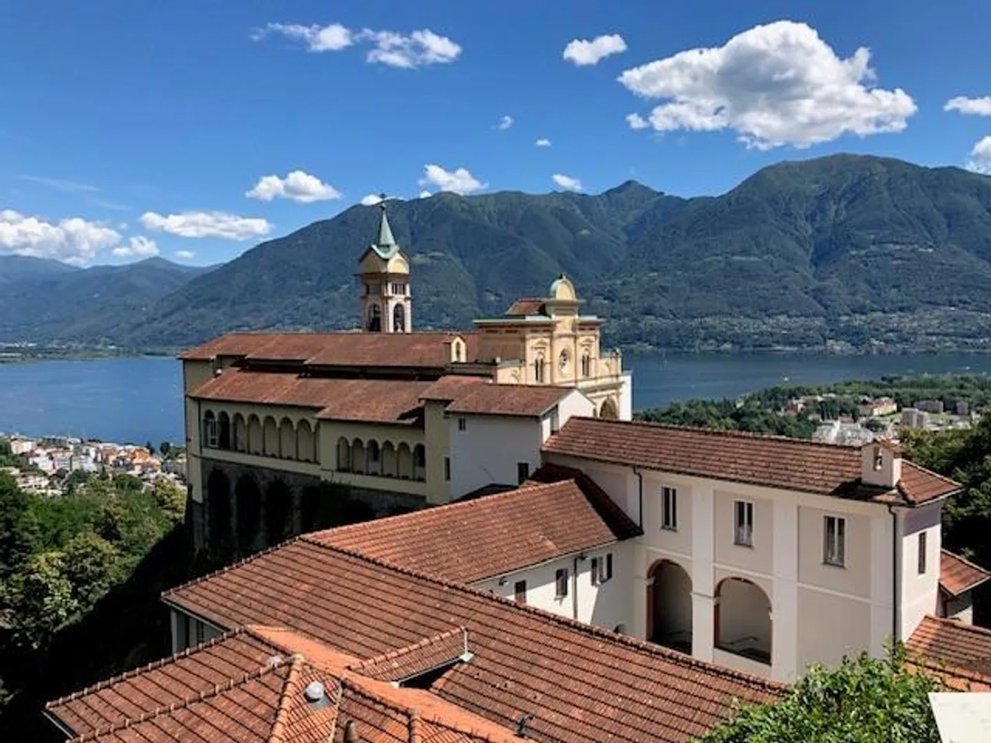 2 ½ locali arredati con vista lago a Muralto - Foto 10 di 13