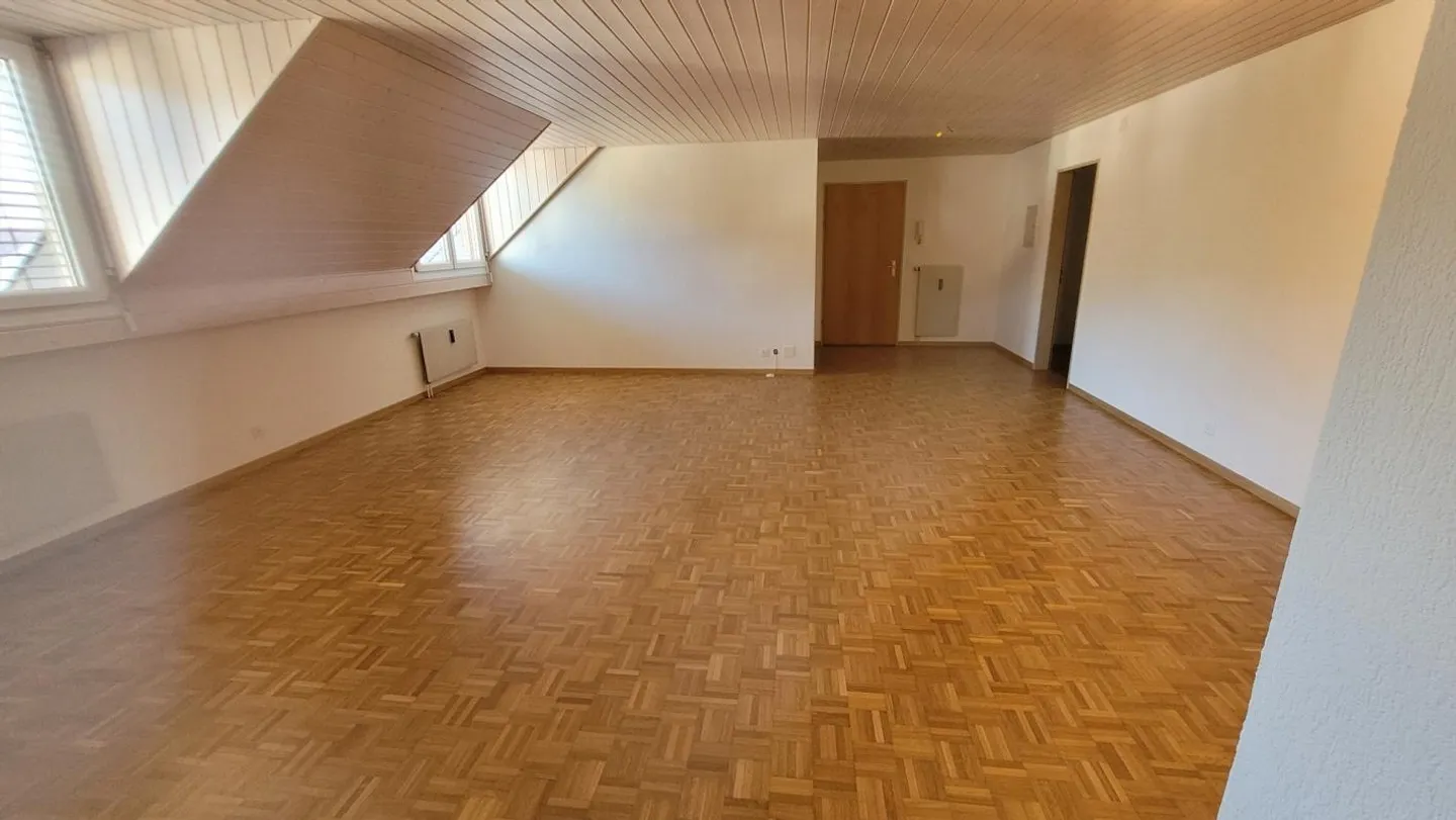 geräumige, gutisolierte  51/2-Zimmer-Wohnung, ohne Balkon - Foto 14 von 15