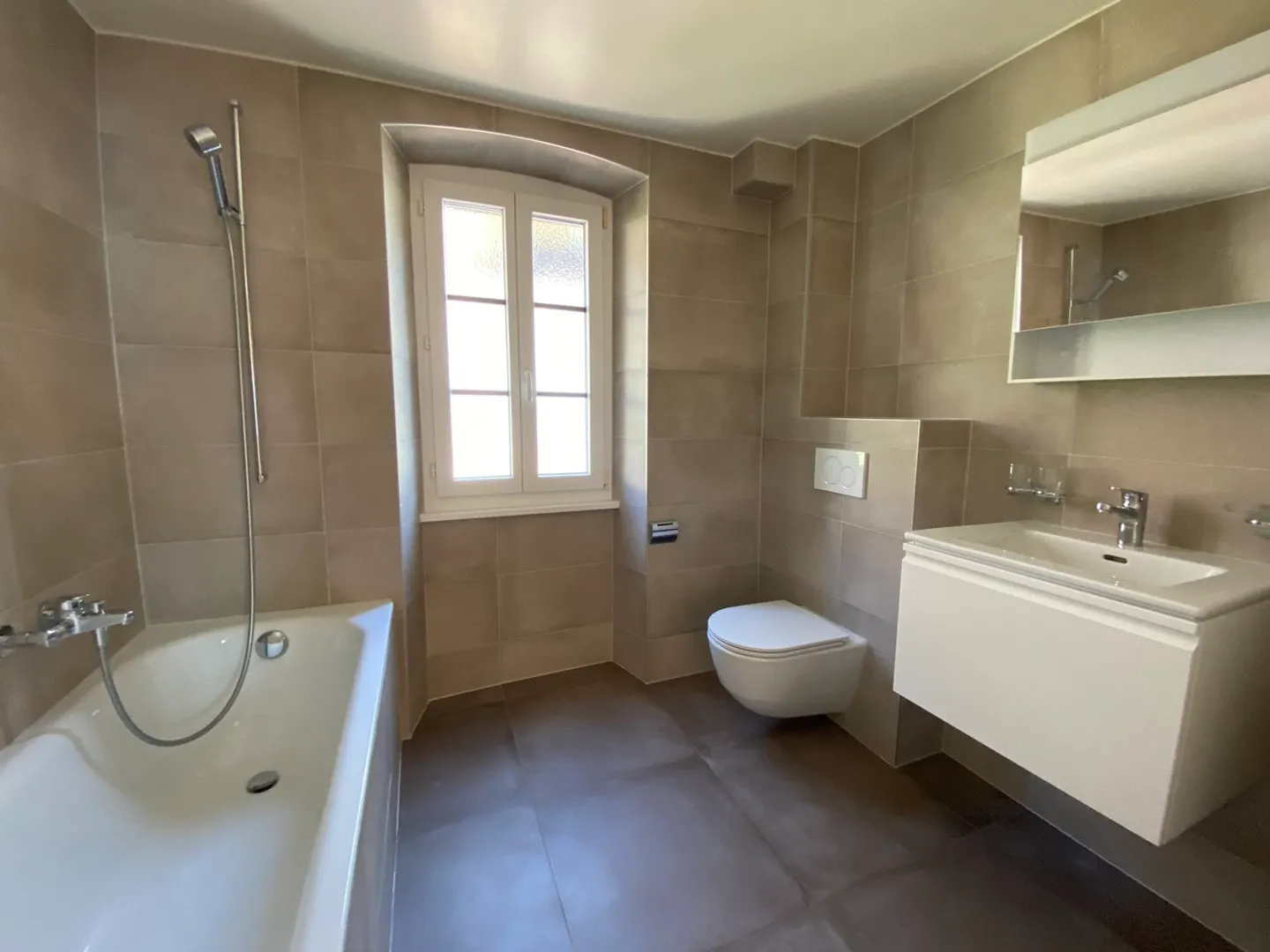 Appartamento in affitto - Foto 7 di 8