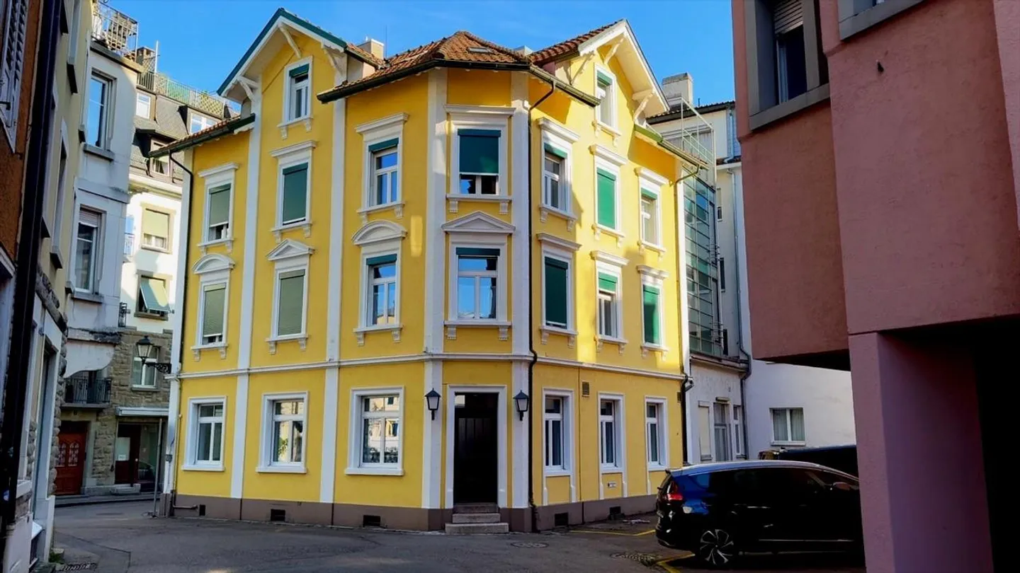 Charmante appartement en attique 3.5 pièces situé au centre d'Arbon - Photo 6 sur 6