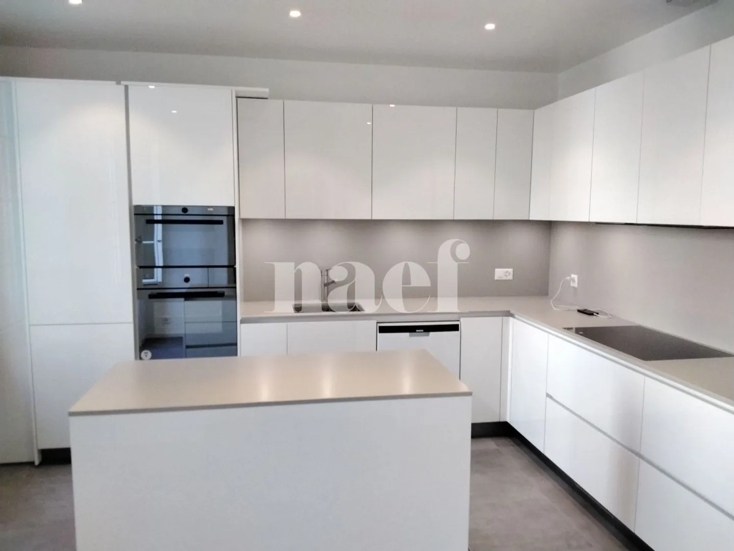 Appartement 8 pièces - Photo 3 sur 13