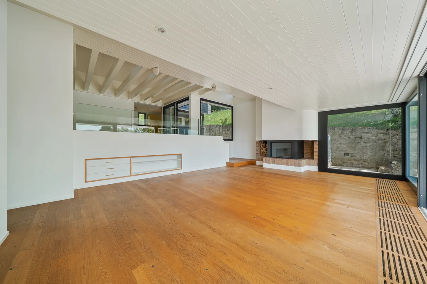 Unico! Magnifico immobile di architetto in una zona residenziale - Foto 2 di 17