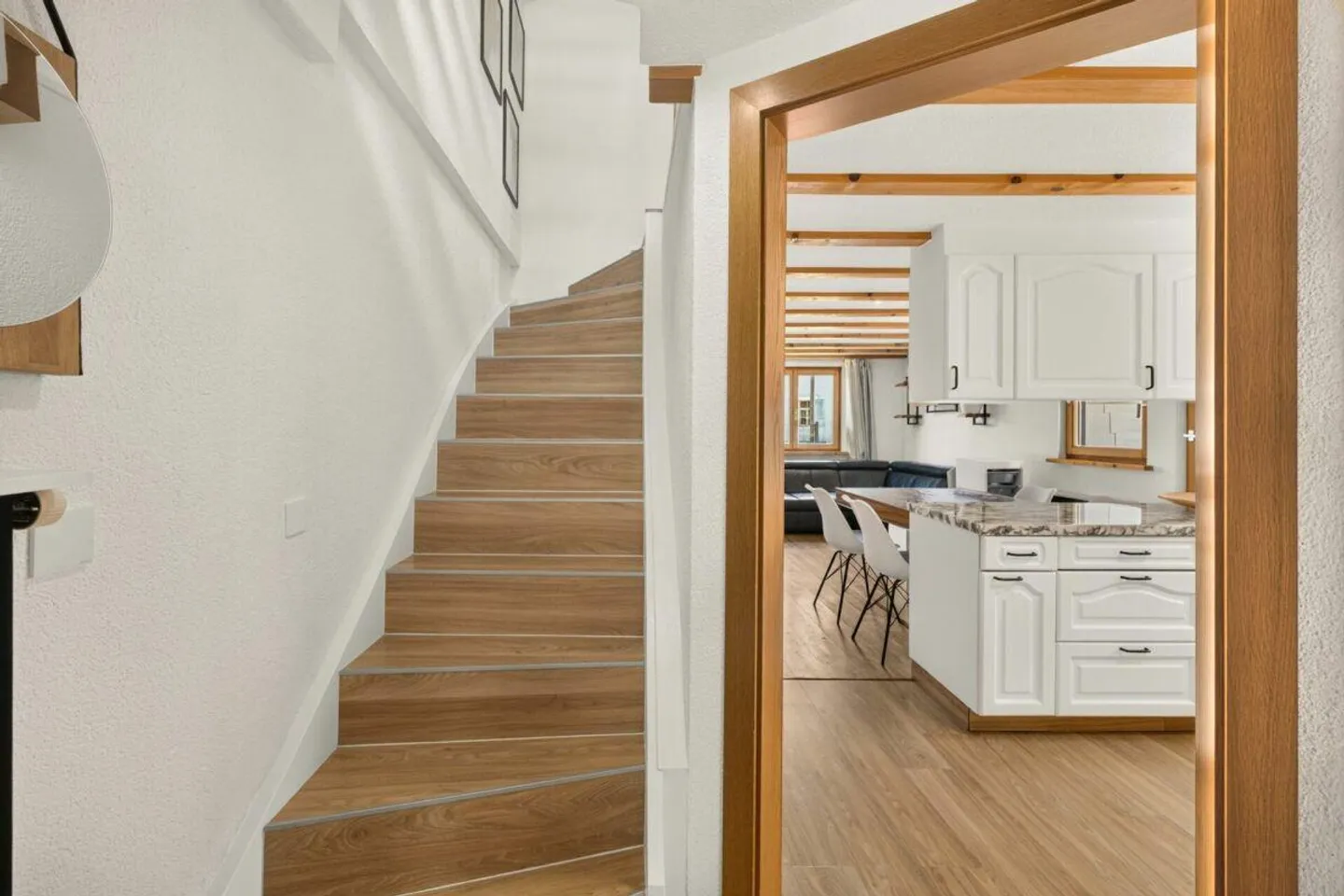 Vivre sur plusieurs niveaux - Appartement en duplex avec terrasse spacieuse - Photo 7 sur 22