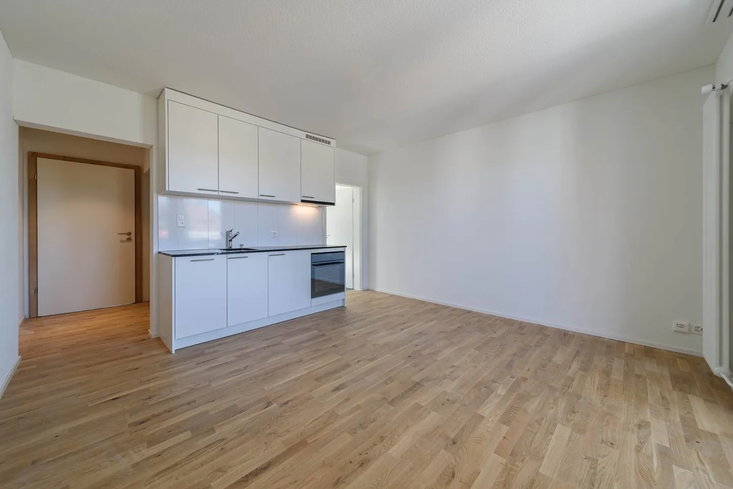 Charming 1.5-Room Apartment - Photo 1 of 7