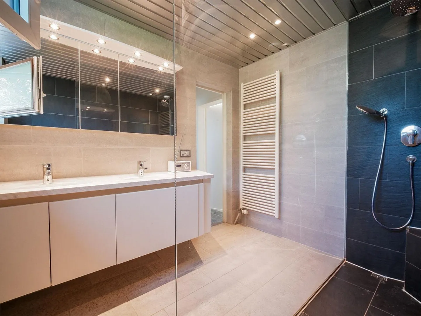 Casa benessere affascinante 3.5 locali in vendita a Reinach - Foto 12 di 13