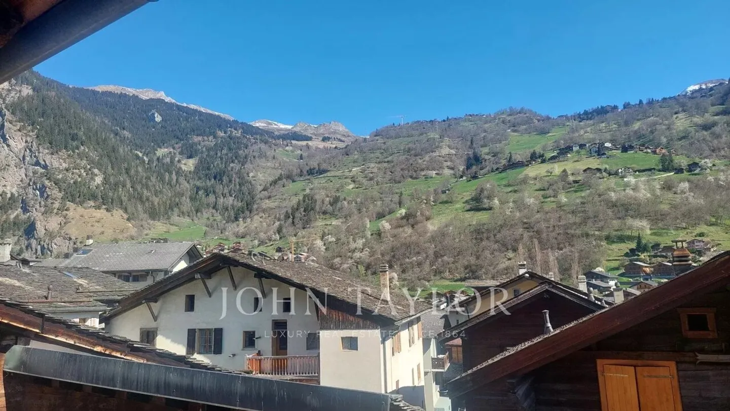 Opportunità - Triplex di 4 stanze da ristrutturare - Foto 10 di 11