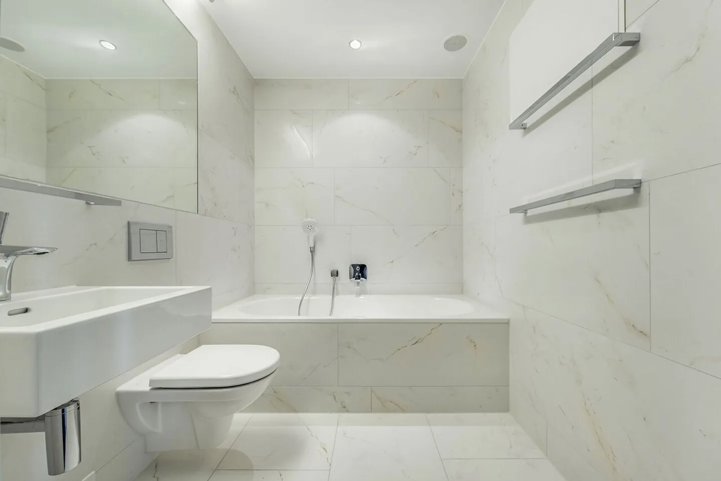 Dream Apartment Attic - With Great Views - In a Preferred Residential Area! - Photo 7 of 9