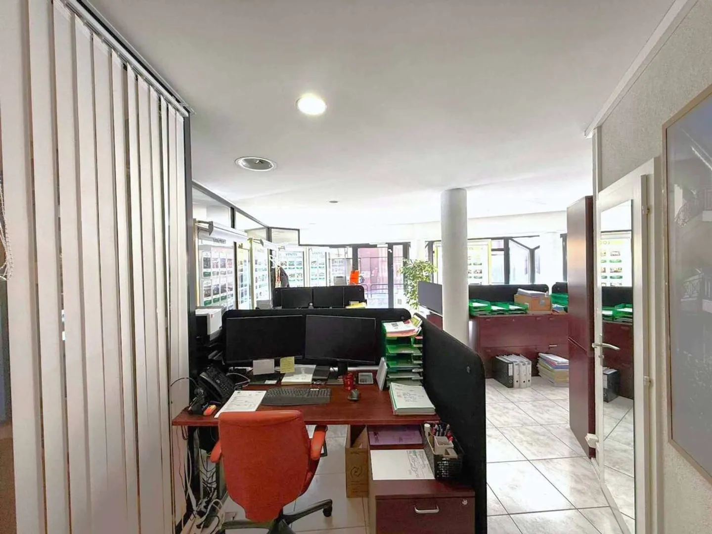 Offices for sale in the heart of downtown - Photo 6 of 6