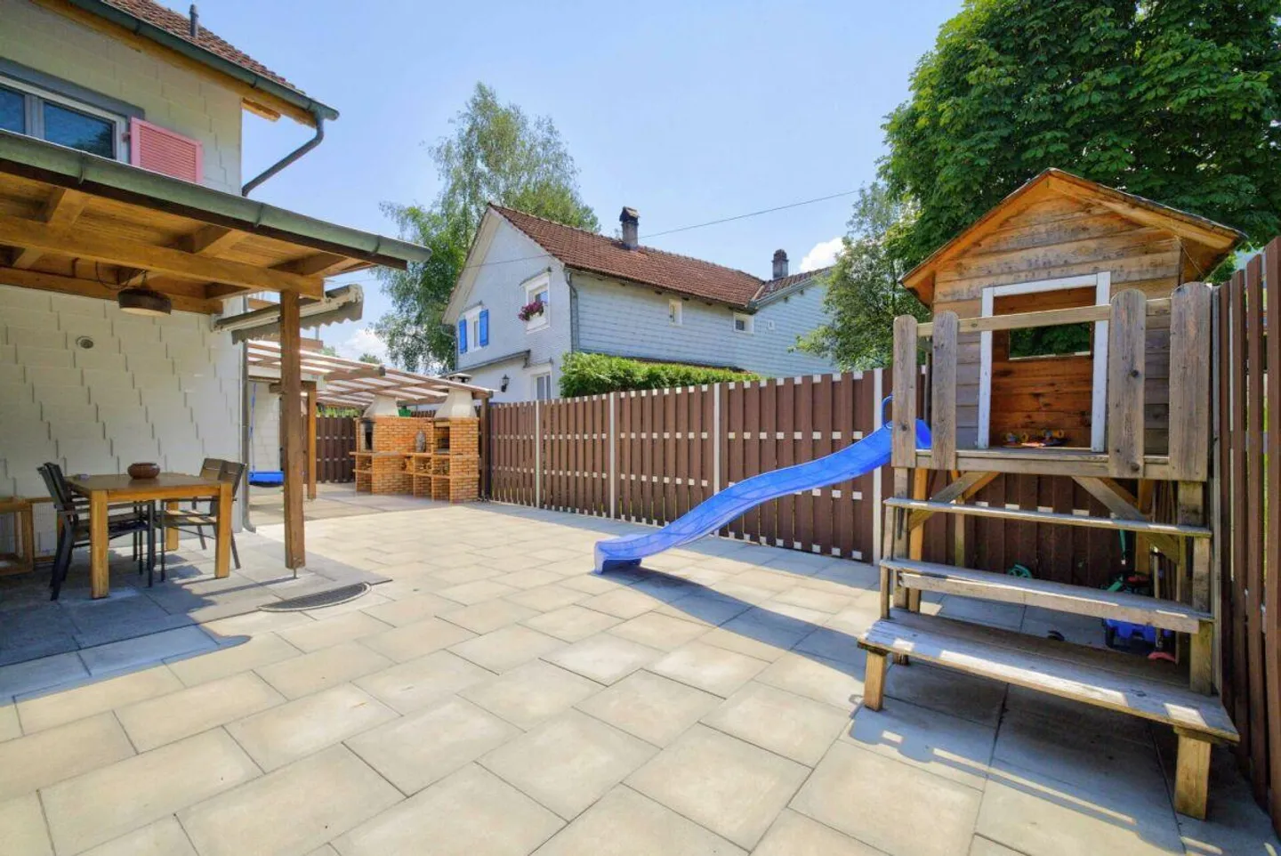 Vivre sur plusieurs niveaux - Appartement en duplex avec terrasse spacieuse - Photo 19 sur 22
